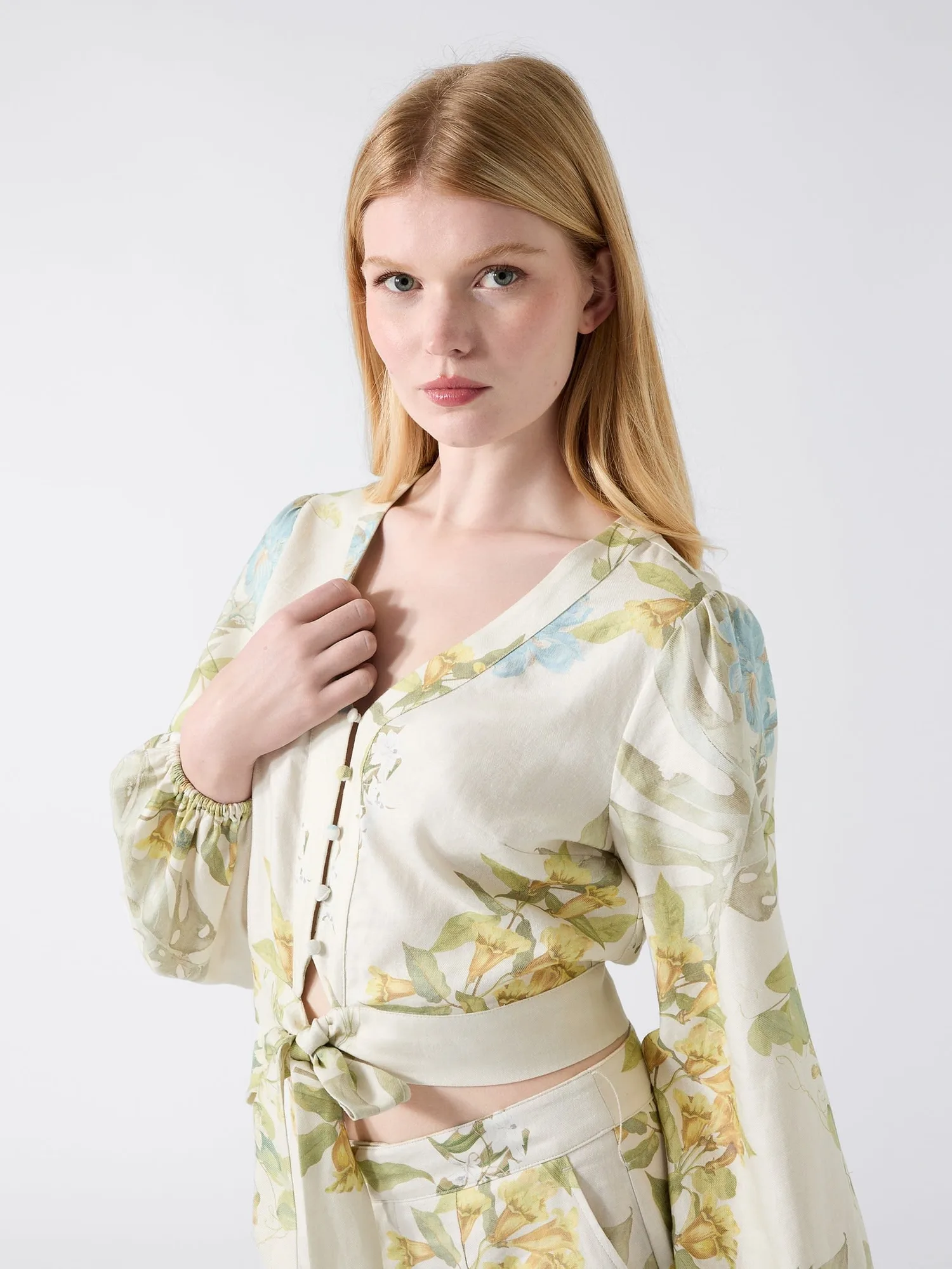 картинка SHIRLEY Льняная рубашка Guess, White (PMMA) от магазина Одежда+