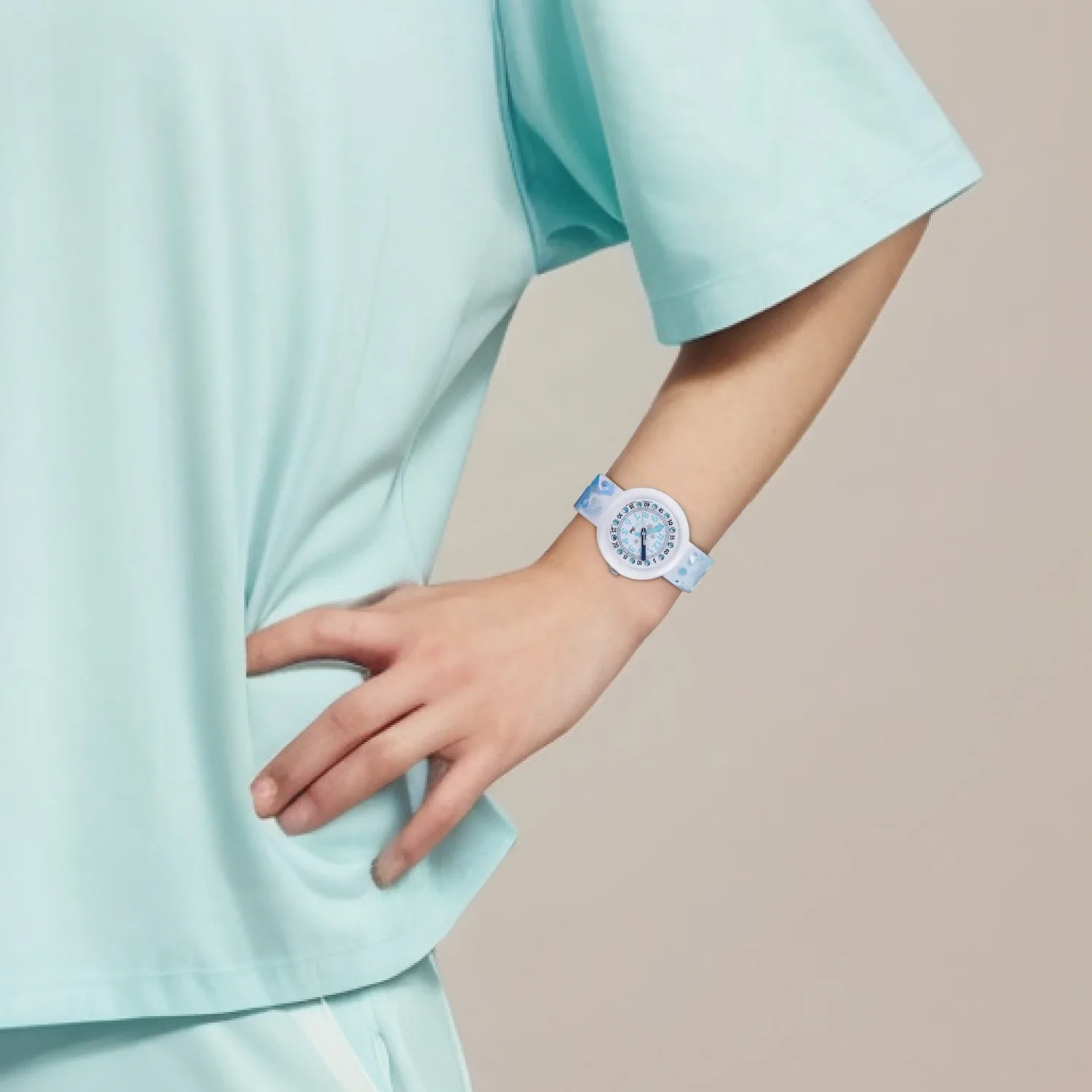 картинка SWATCH Детские часы Flik Flak Feifei Series 36 мм белые от магазина Одежда+