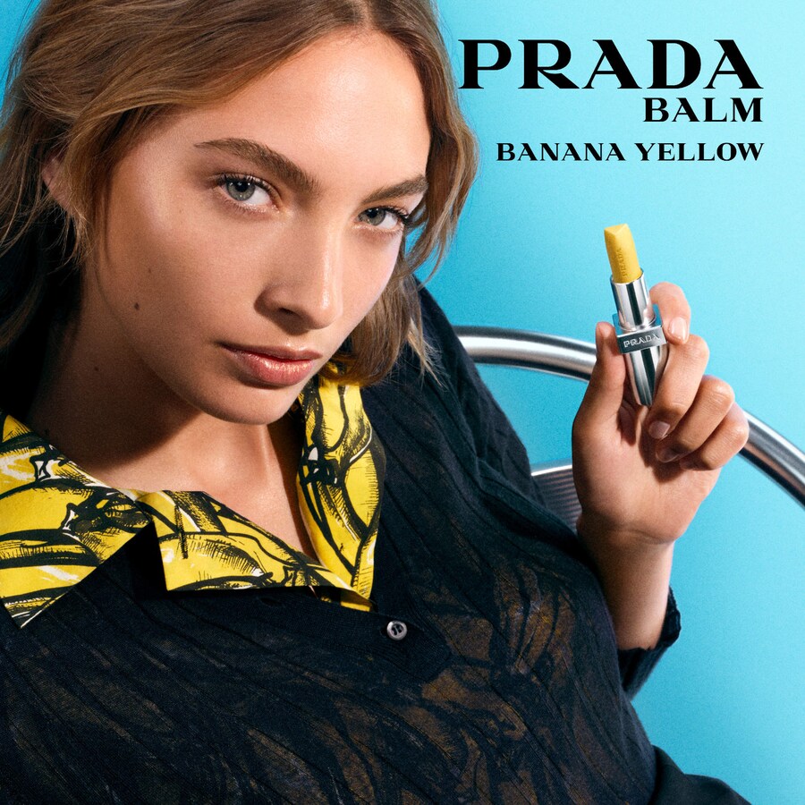 картинка Увлажняющий бальзам для губ Prada Beauty Banana Yellow от магазина Одежда+