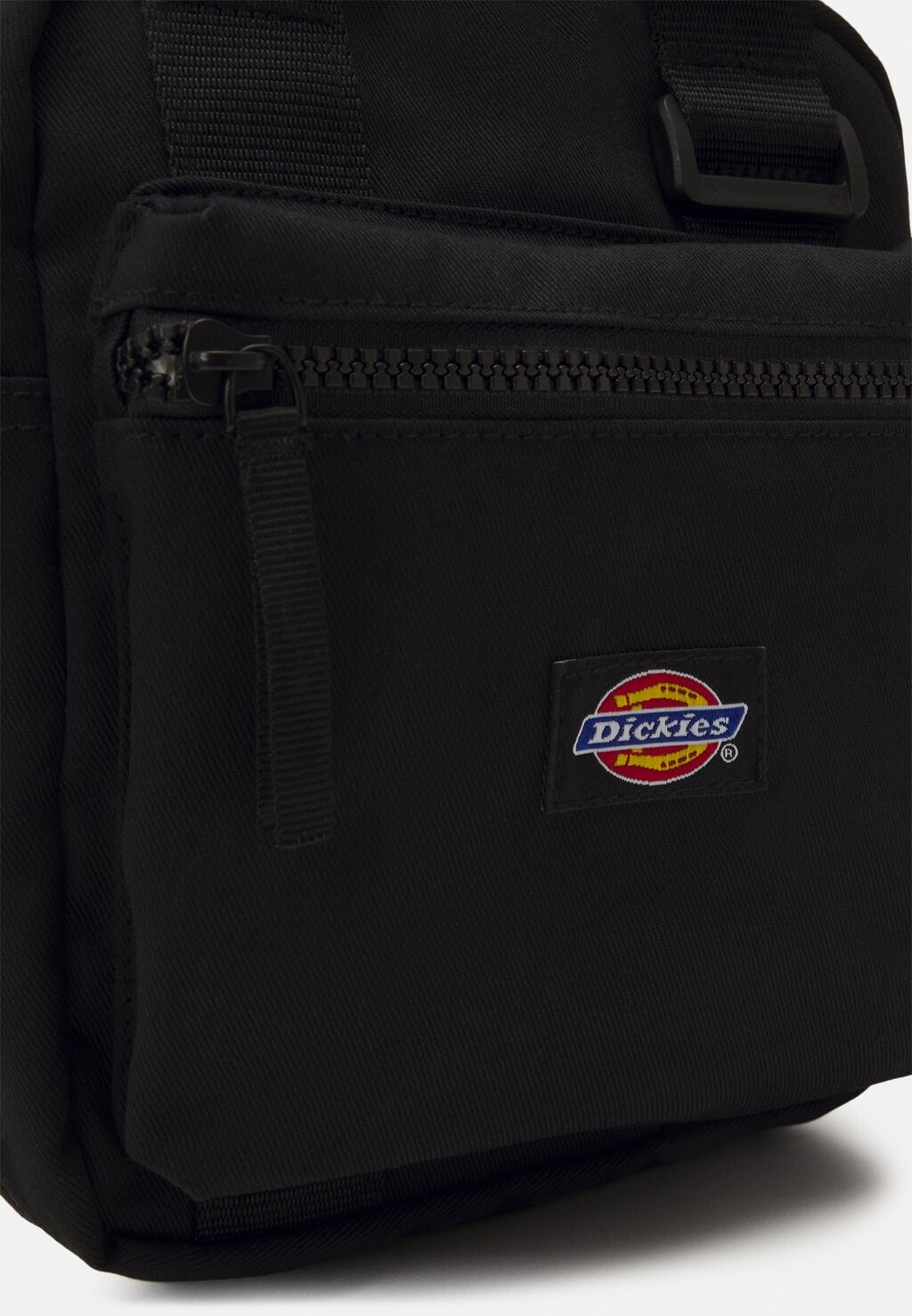 картинка Сумка через плечо Dickies унисекс, черная от магазина Одежда+