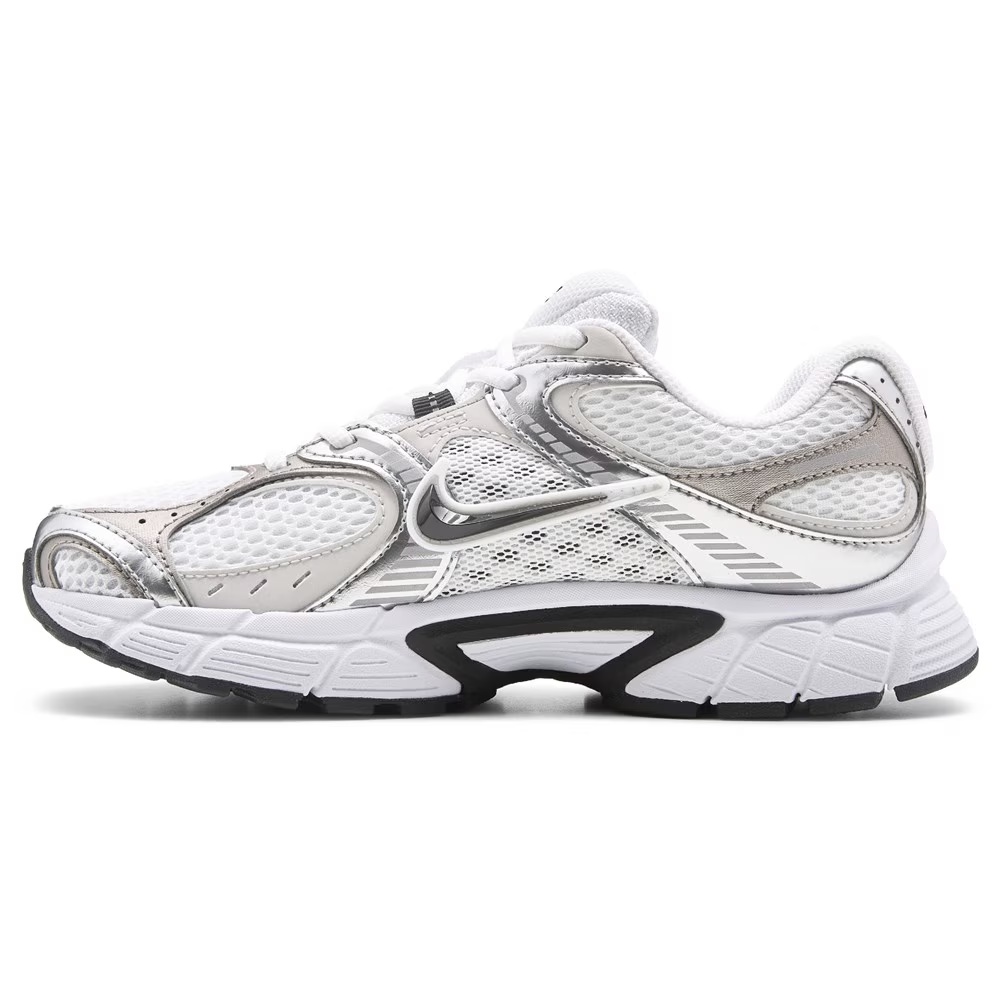 картинка Кроссовки Nike V5 rnr, white/black/grey metallic от магазина Одежда+