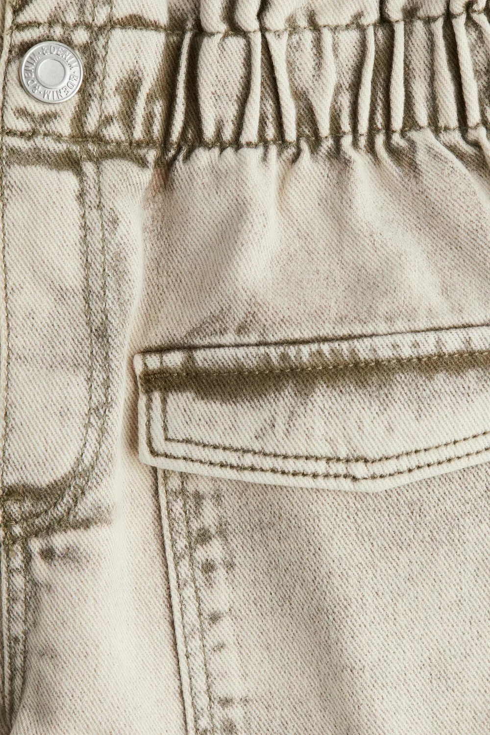 картинка Свободные джинсовые шорты H&M, Blasses Denimgrün от магазина Одежда+