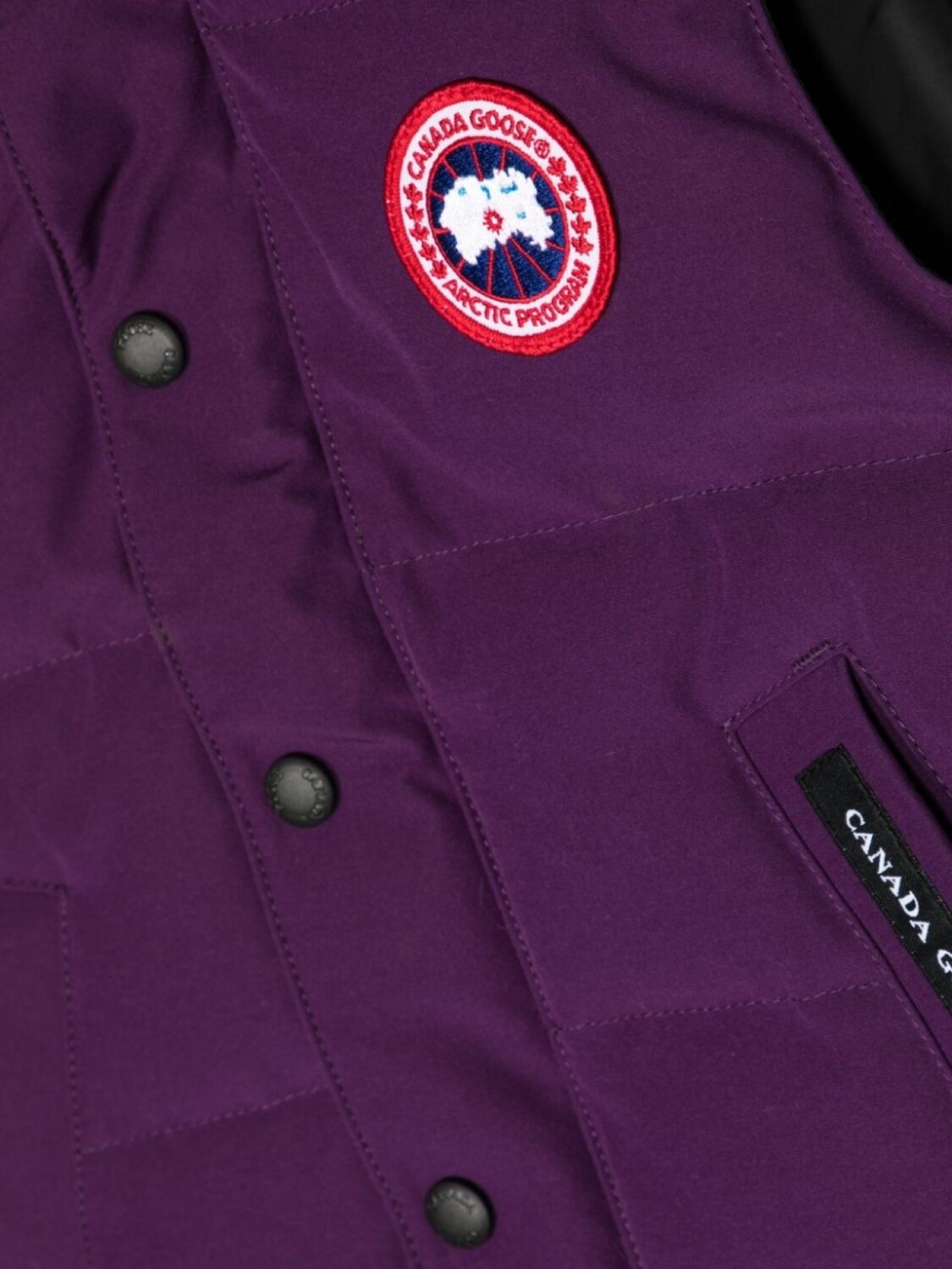 картинка Жилет Canada Goose Kids Vanier, фиолетовый от магазина Одежда+