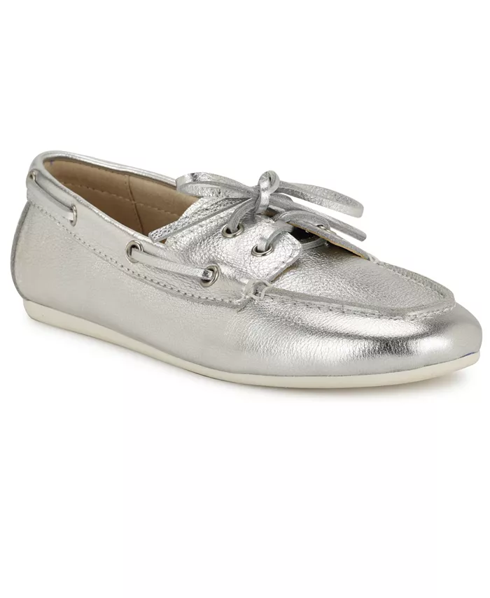 картинка Женские слипоны Nine West Yacht, серебряные от магазина Одежда+