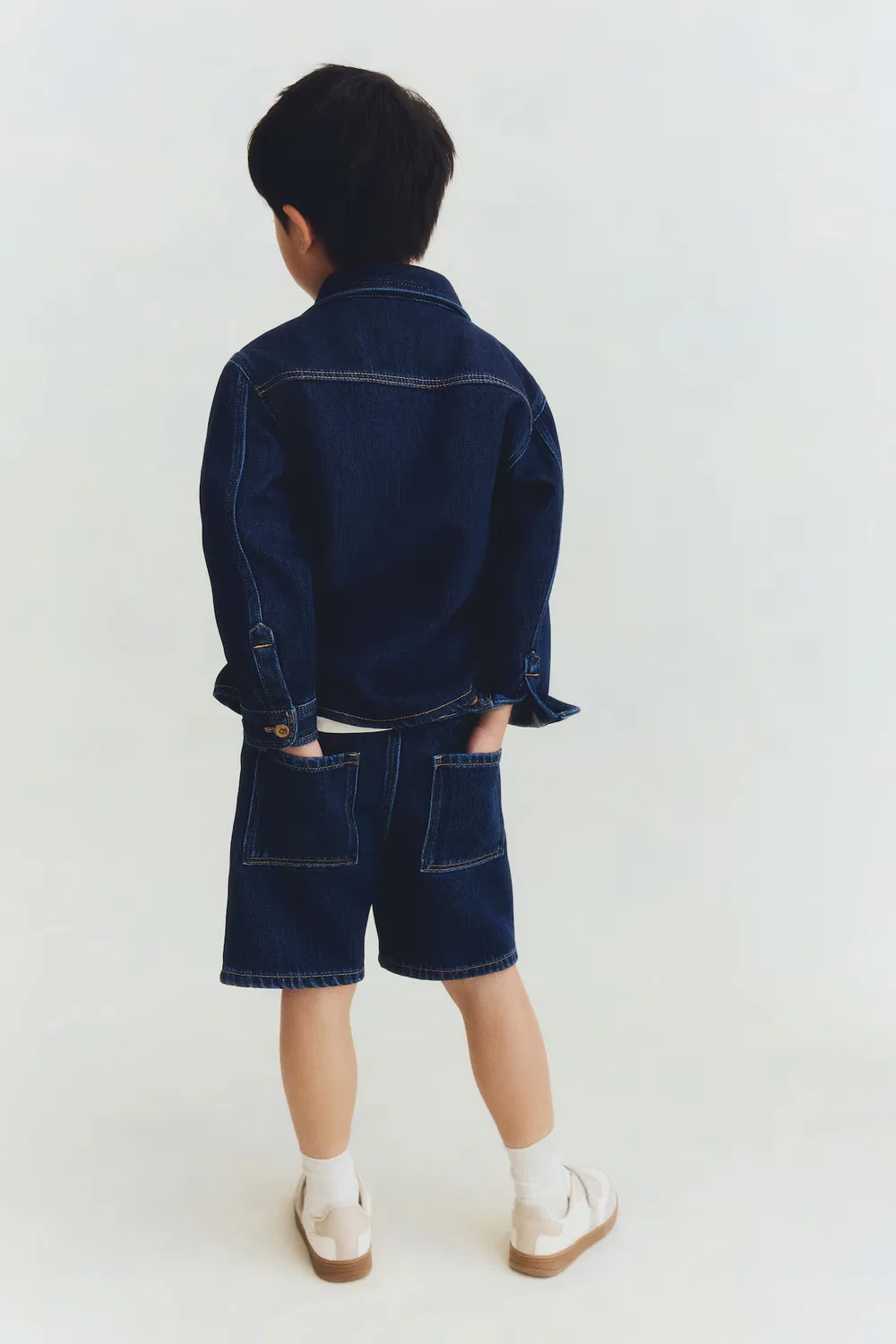 картинка Джинсовые шорты до колен H&M, Dunkles Denimblau от магазина Одежда+