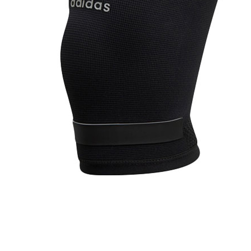 картинка Наколенники Adidas от магазина Одежда+