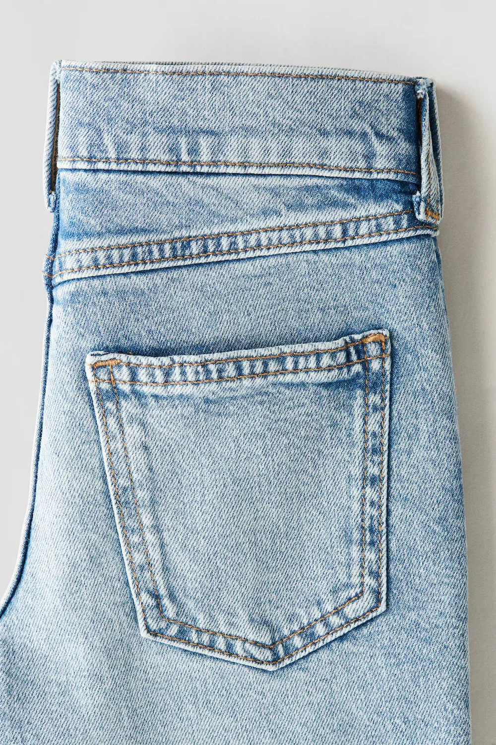 картинка Узкие джинсы на подкладке H&M, Helles Denimblau от магазина Одежда+