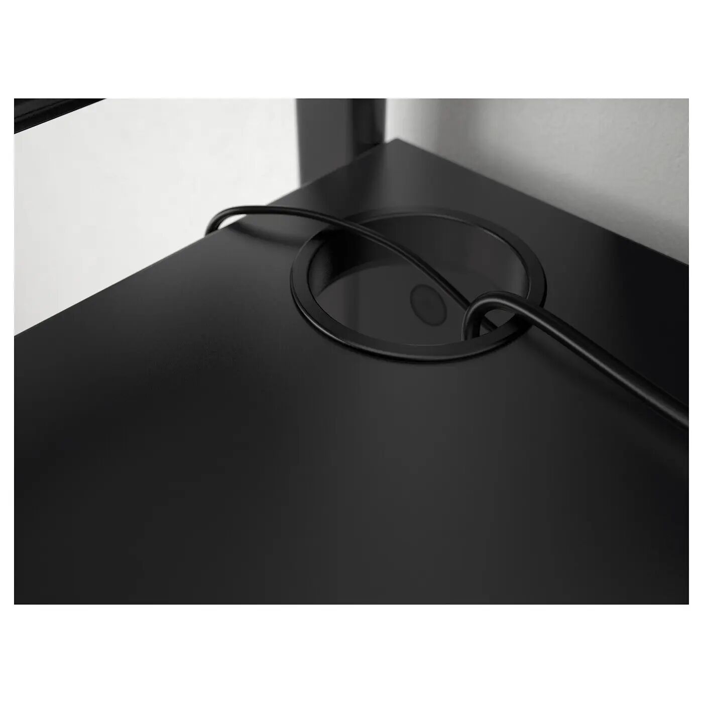 картинка Игровой стол IKEA FREDDE, 140/185x74x146 см, черный от магазина Одежда+