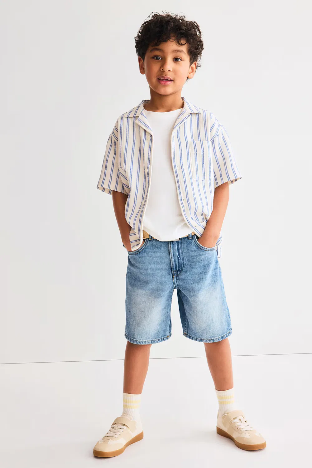 картинка Джинсовые шорты свободного кроя H&M, Helles Denimblau от магазина Одежда+