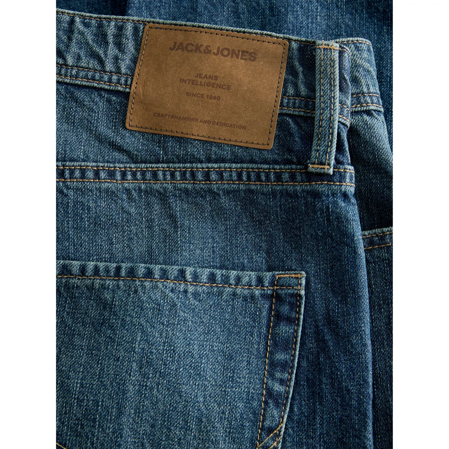 картинка Мужские джинсы свободного кроя Jack & Jones, Dark Blue Washed от магазина Одежда+