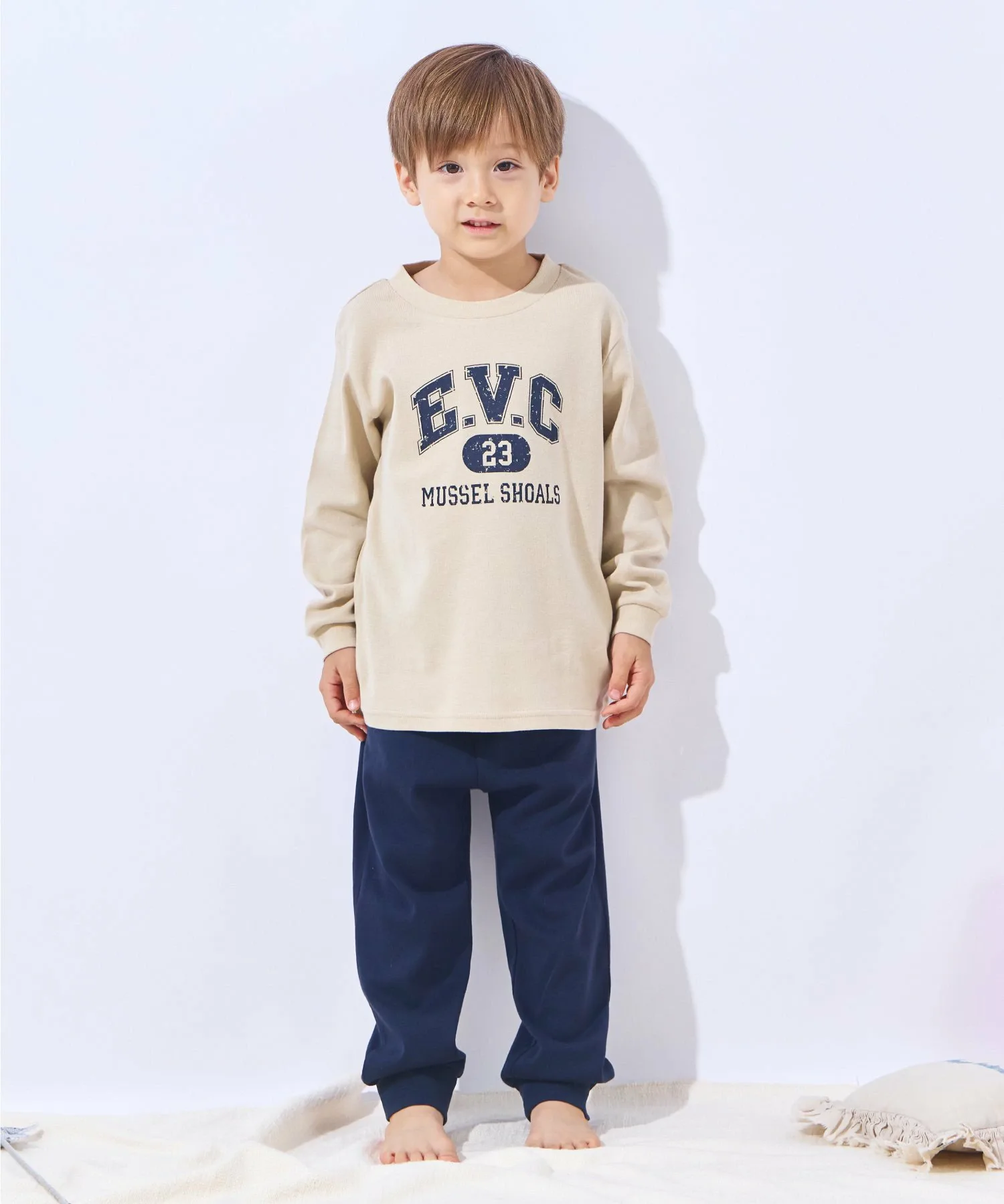 картинка Домашняя одежда для мальчиков Ever Closet, beige logo от магазина Одежда+