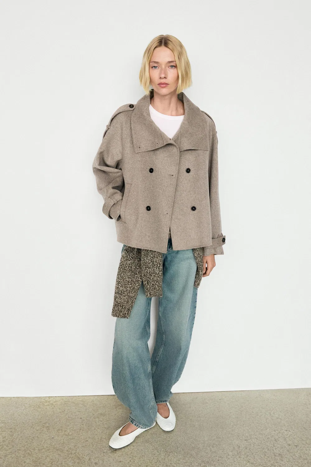картинка Укороченный тренч Massimo Dutti, с пуговицами, коричневый от магазина Одежда+
