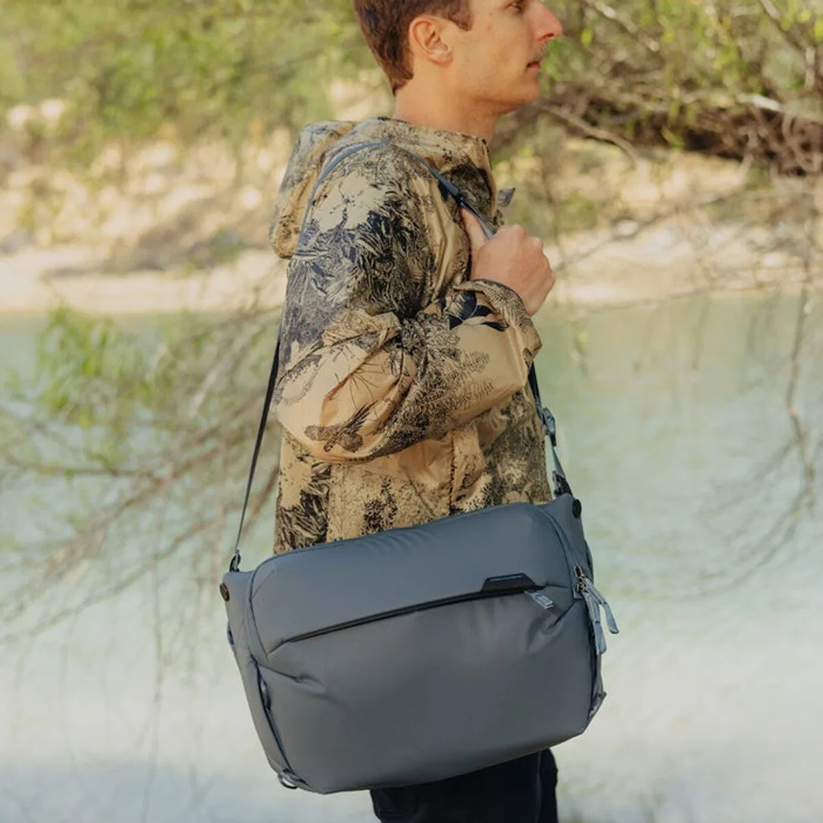 картинка Сумка-слинг для камер 10л Everyday Sling Peak Design, Ocean от магазина Одежда+