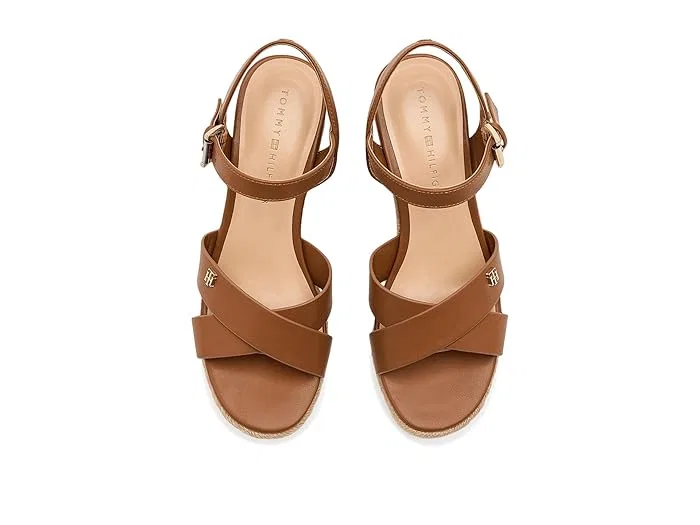 картинка Босоножки на танкетке Genea Tommy Hilfiger, Medium Brown от магазина Одежда+