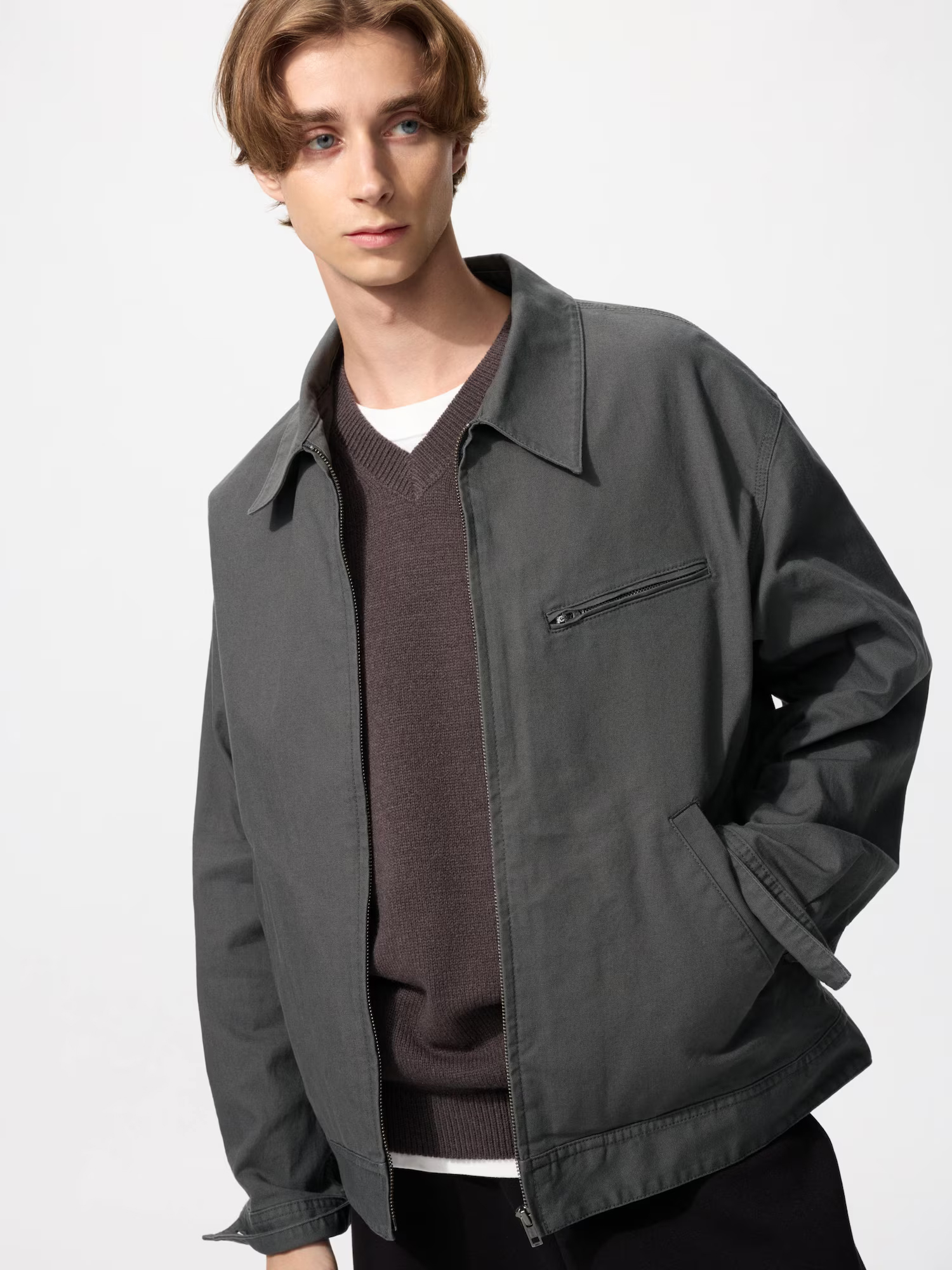 картинка Куртка-ветровка Uniqlo мужская, 08 темно-серый от магазина Одежда+