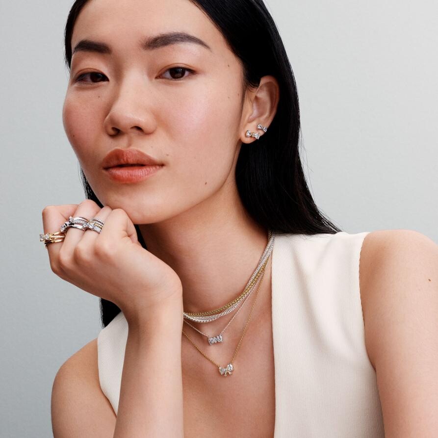 картинка Ожерелье Sparkling Bow Pandora, стерлинговое серебро от магазина Одежда+