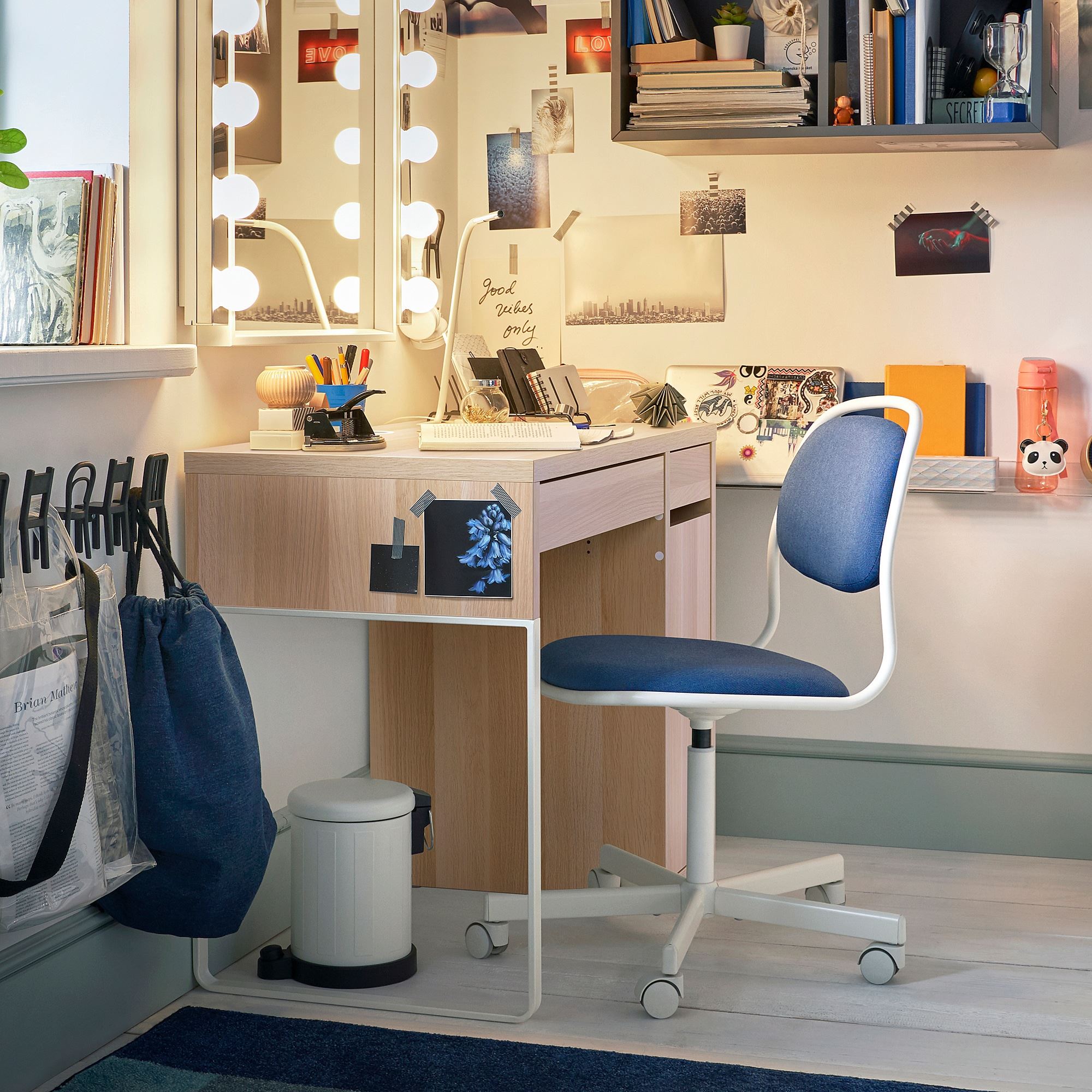 картинка Письменный стол IKEA MICKE, 105x50 см, беленый дуб от магазина Одежда+