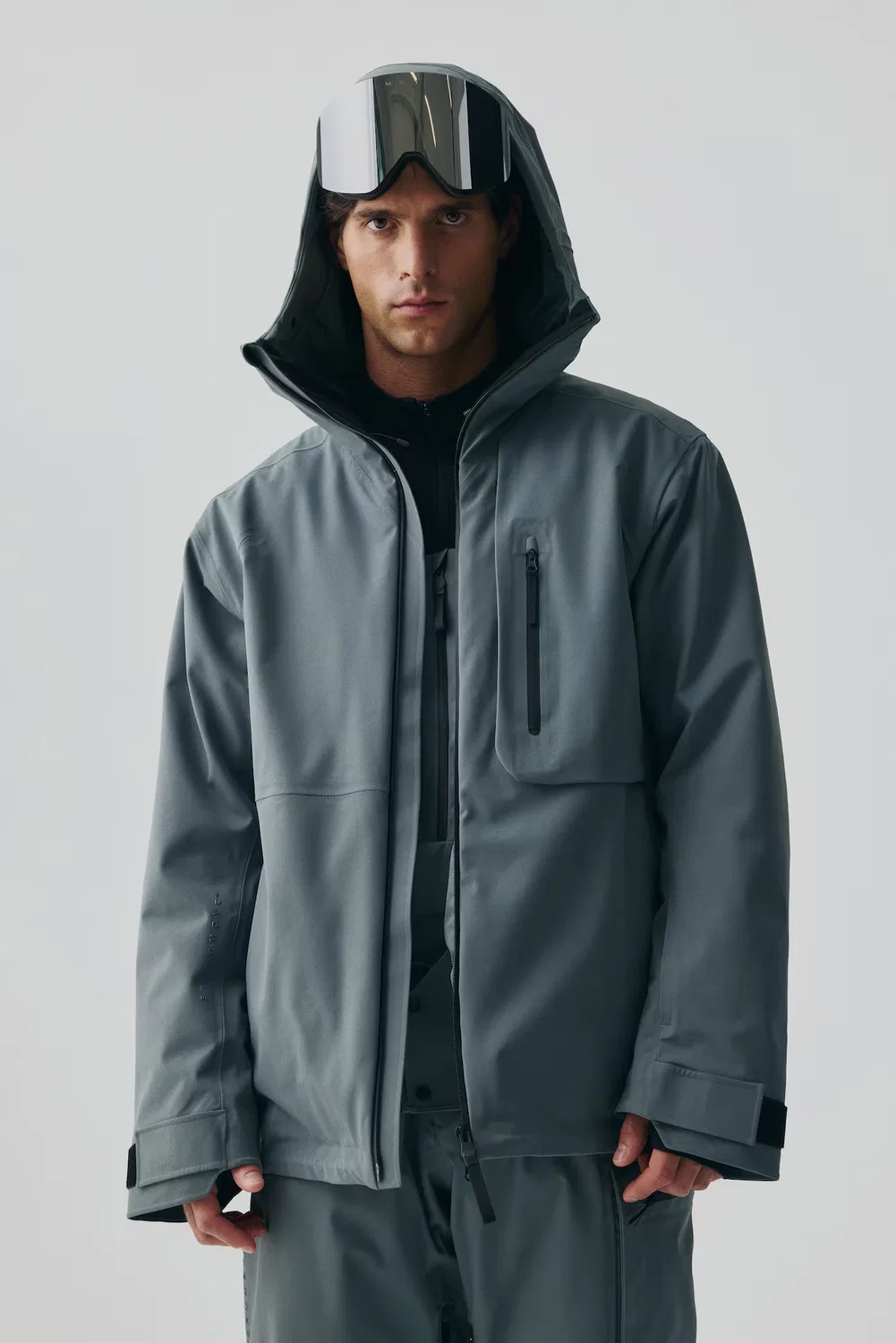 картинка Лыжная куртка с технологией Stormmove H&M, Mattgrün от магазина Одежда+