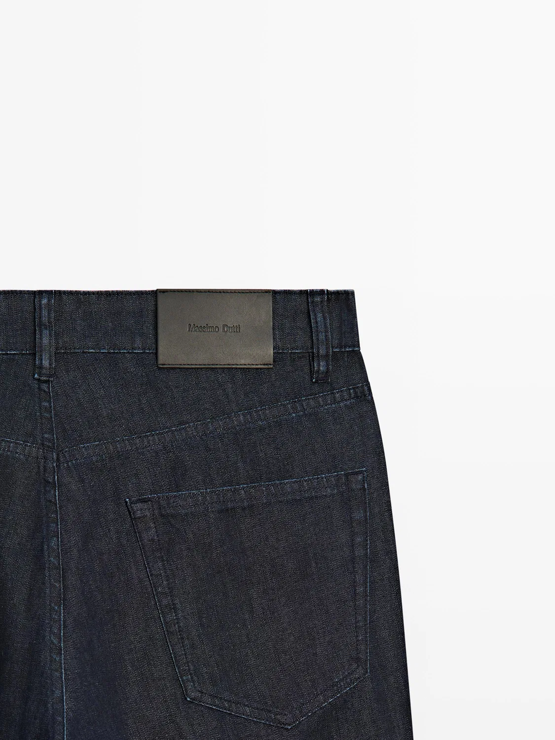 картинка Джинсы Massimo Dutti Lightweight Tapered Fit, темно-синий от магазина Одежда+