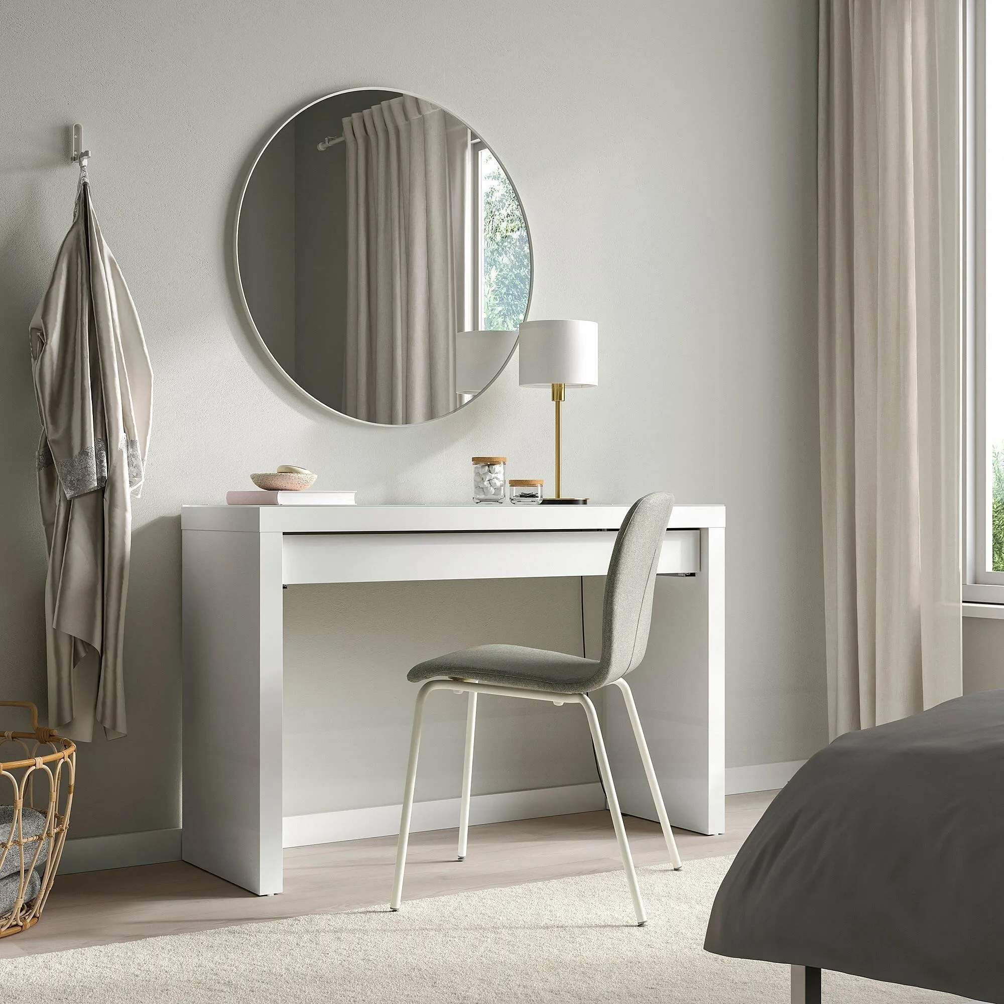 картинка Туалетный столик IKEA Malm, 120x41 см, белый от магазина Одежда+