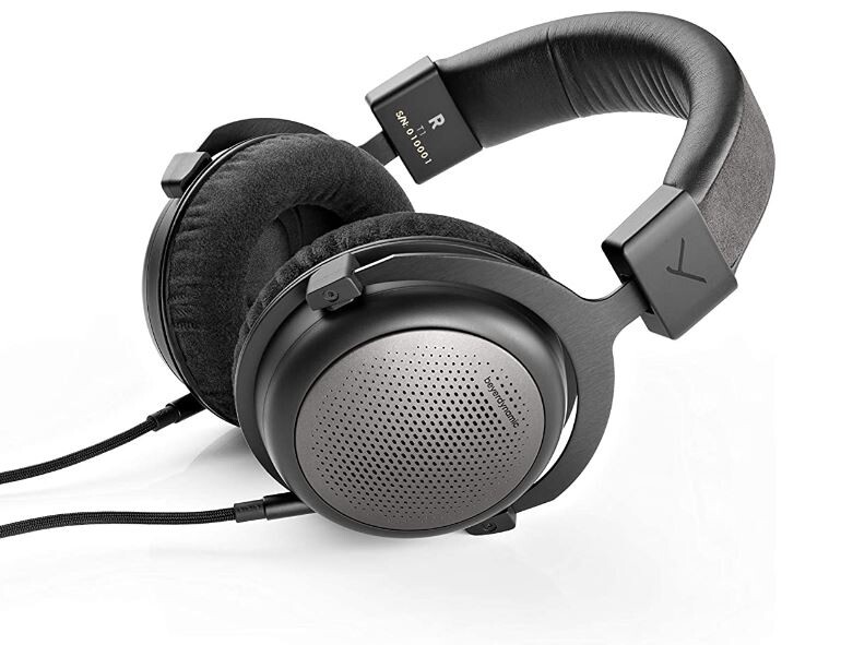 картинка Наушники Beyerdynamic T1 (3rd Generation), черный от магазина Одежда+