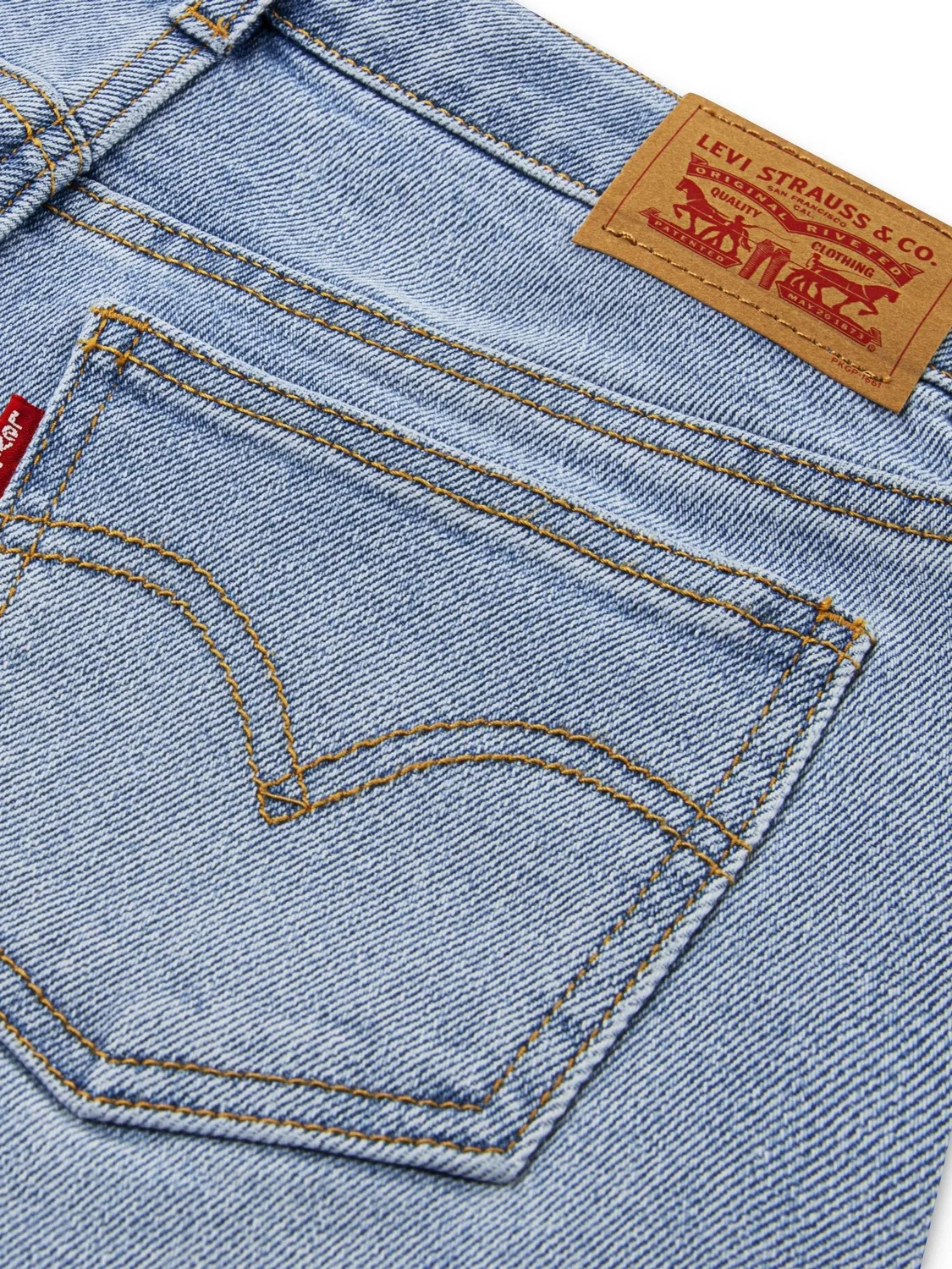 картинка Джинсы с высокой посадкой свободного кроя Levi's, синие от магазина Одежда+