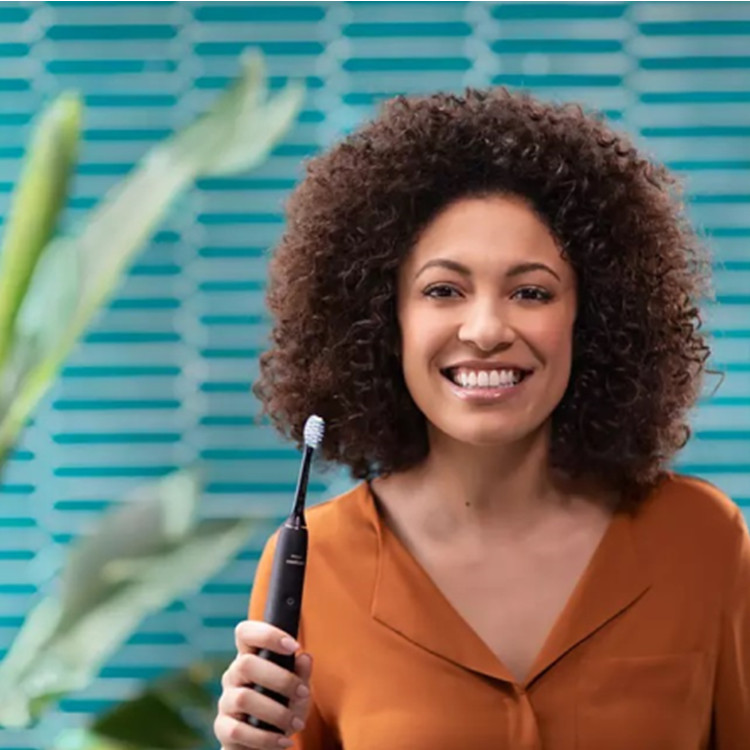 картинка Электрическая зубная щетка PHILIPS, черный от магазина Одежда+