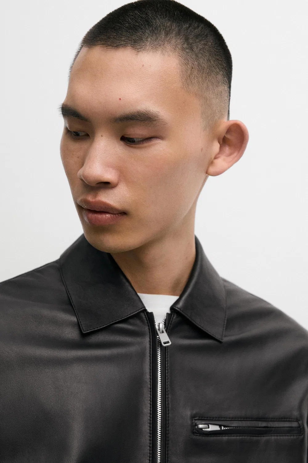картинка Куртка Massimo Dutti Nappa Leather Jacket With Pocket Detail, черный от магазина Одежда+
