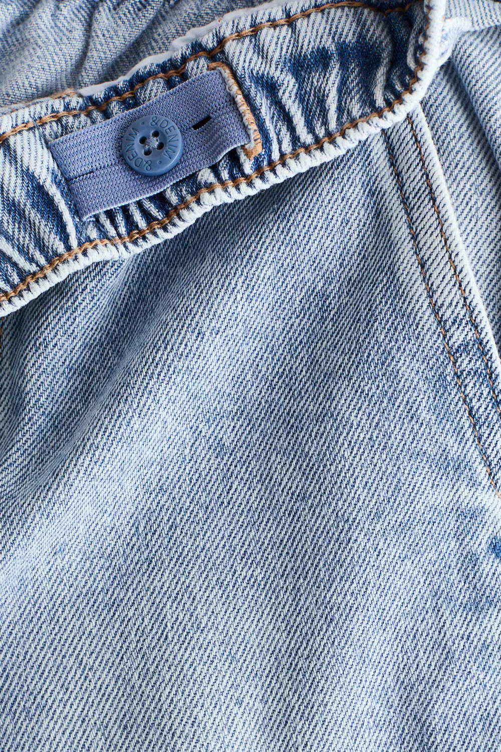 картинка Джинсовые брюки-карго H&M, Blasses Denimblau от магазина Одежда+