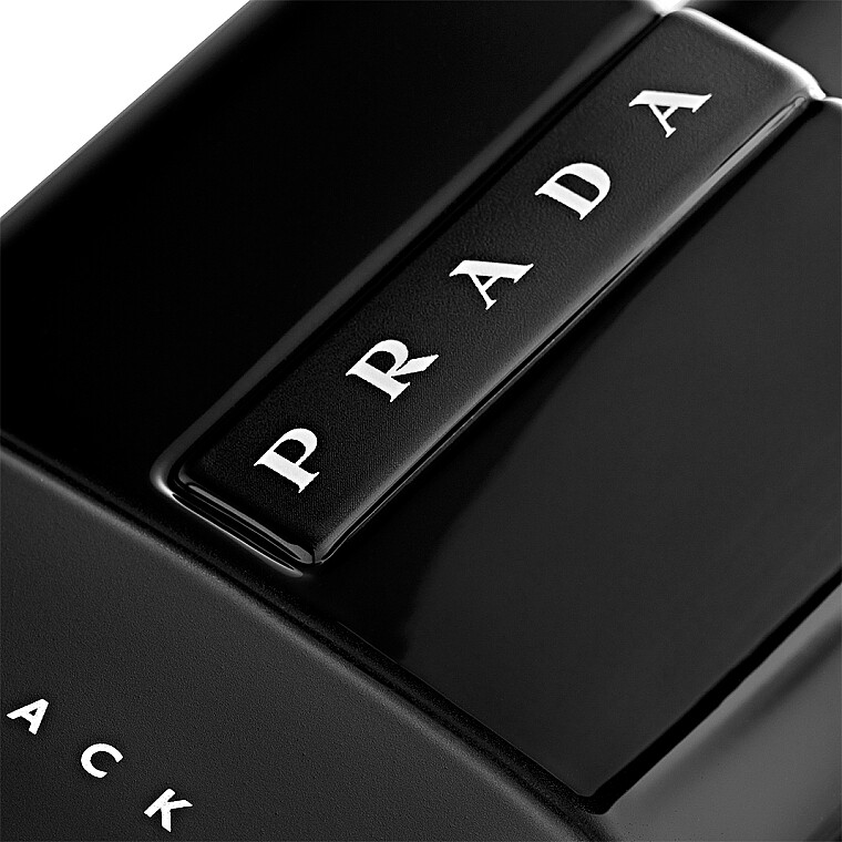 картинка Prada Luna Rossa Black: Парфюмерная вода для мужчин от магазина Одежда+