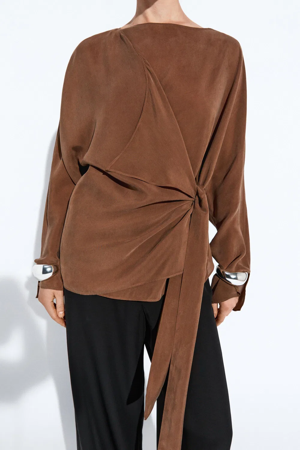 картинка Кимоно Massimo Dutti, струящееся с завязками, коричневый от магазина Одежда+