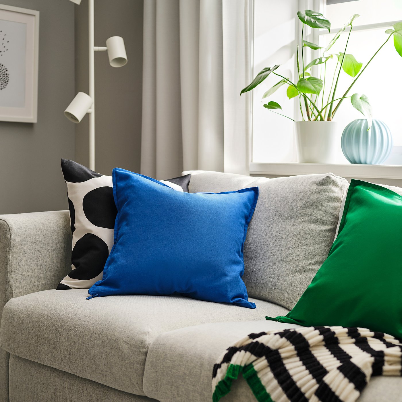 картинка Наволочка, ярко-синяя, 50х50 см Gurli IKEA от магазина Одежда+