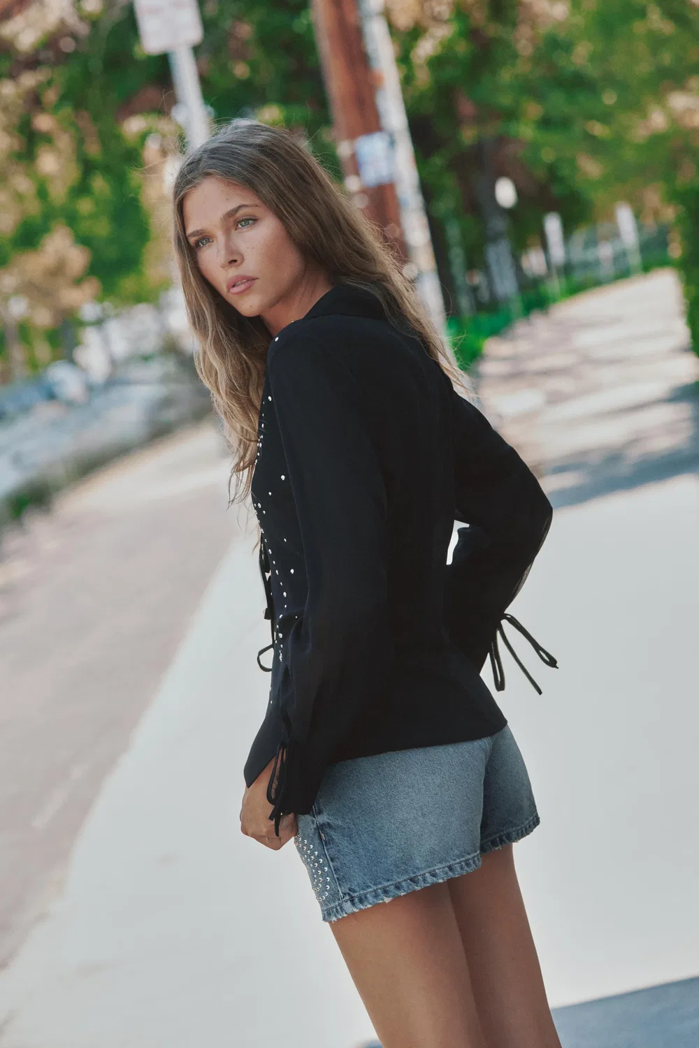 картинка Полупрозрачная рубашка с заклепками ZARA, Black от магазина Одежда+