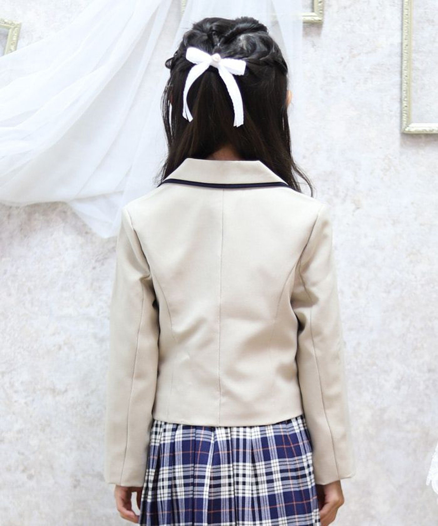 картинка Приталенный жакет, подобранный по цветовой гамме Axes femme kids, Beige от магазина Одежда+