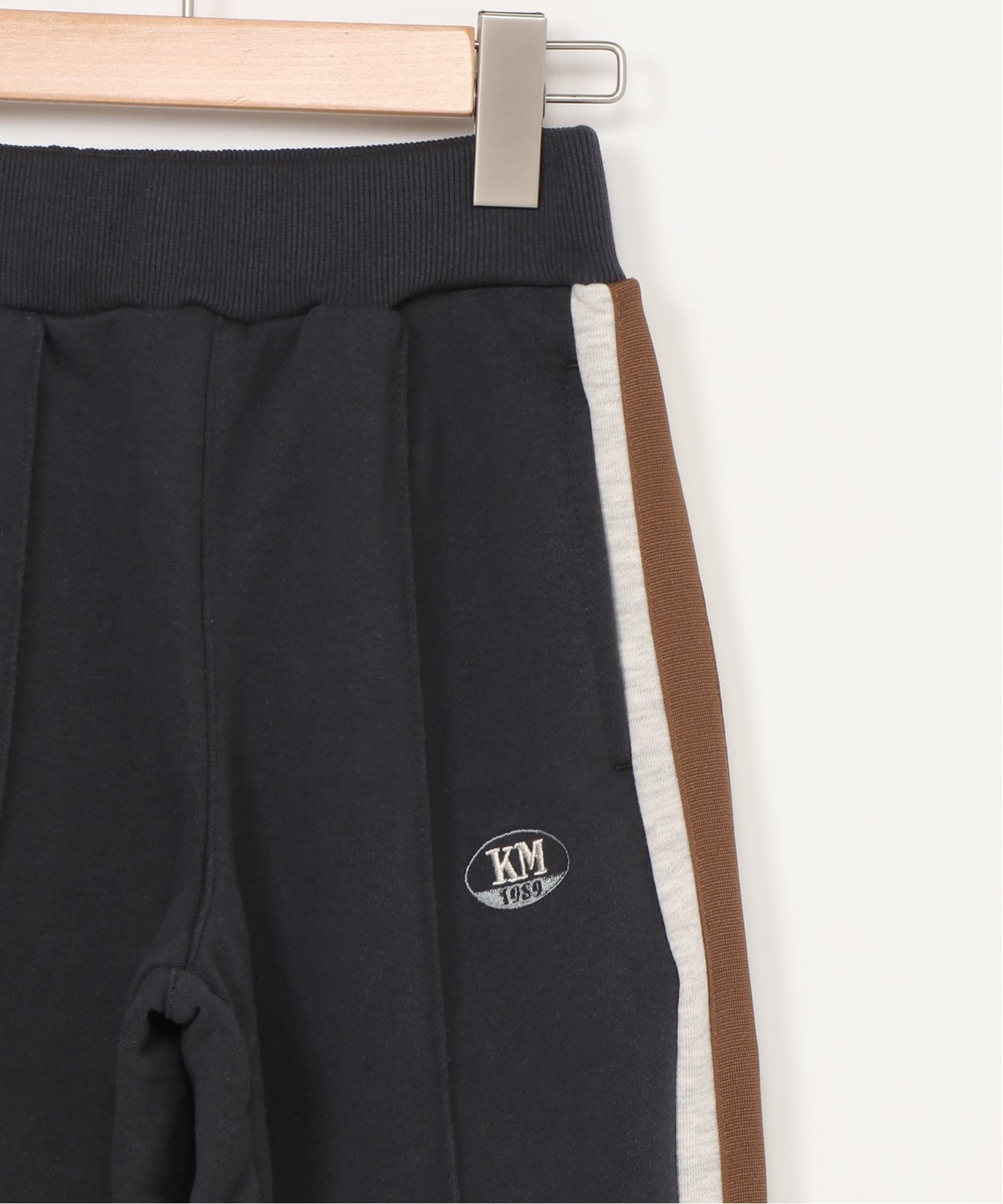 картинка (К) Зауженные брюки Sideline KRIFF MAYER, CHARCOAL от магазина Одежда+