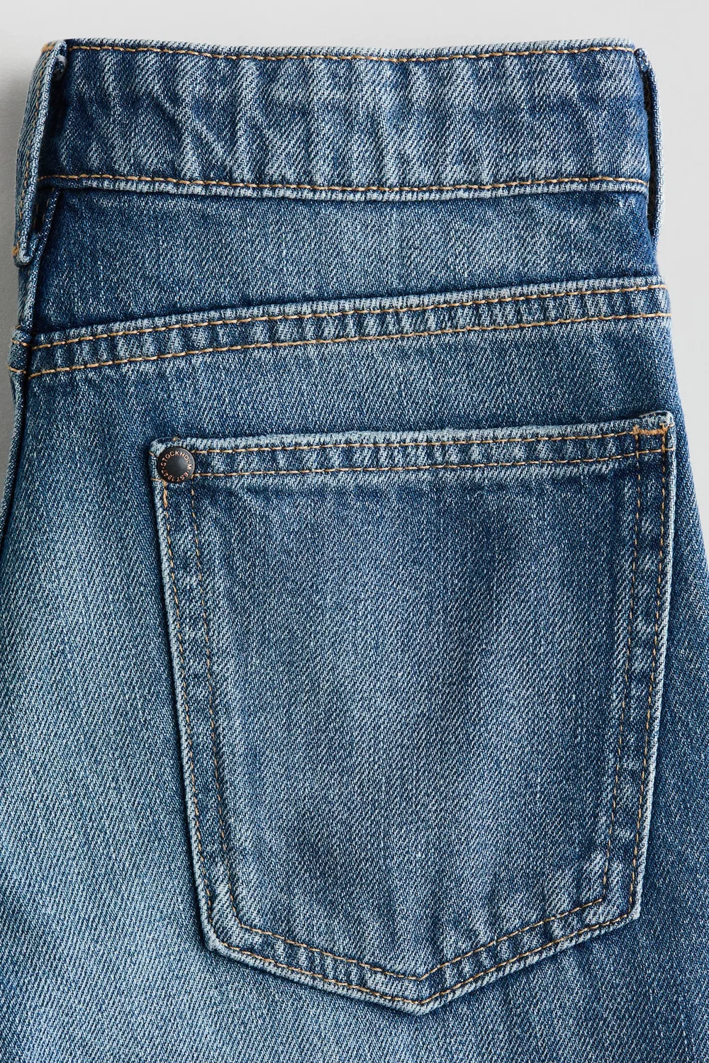картинка Свободные джинсы-клеш H&M, Dunkles Denimblau от магазина Одежда+
