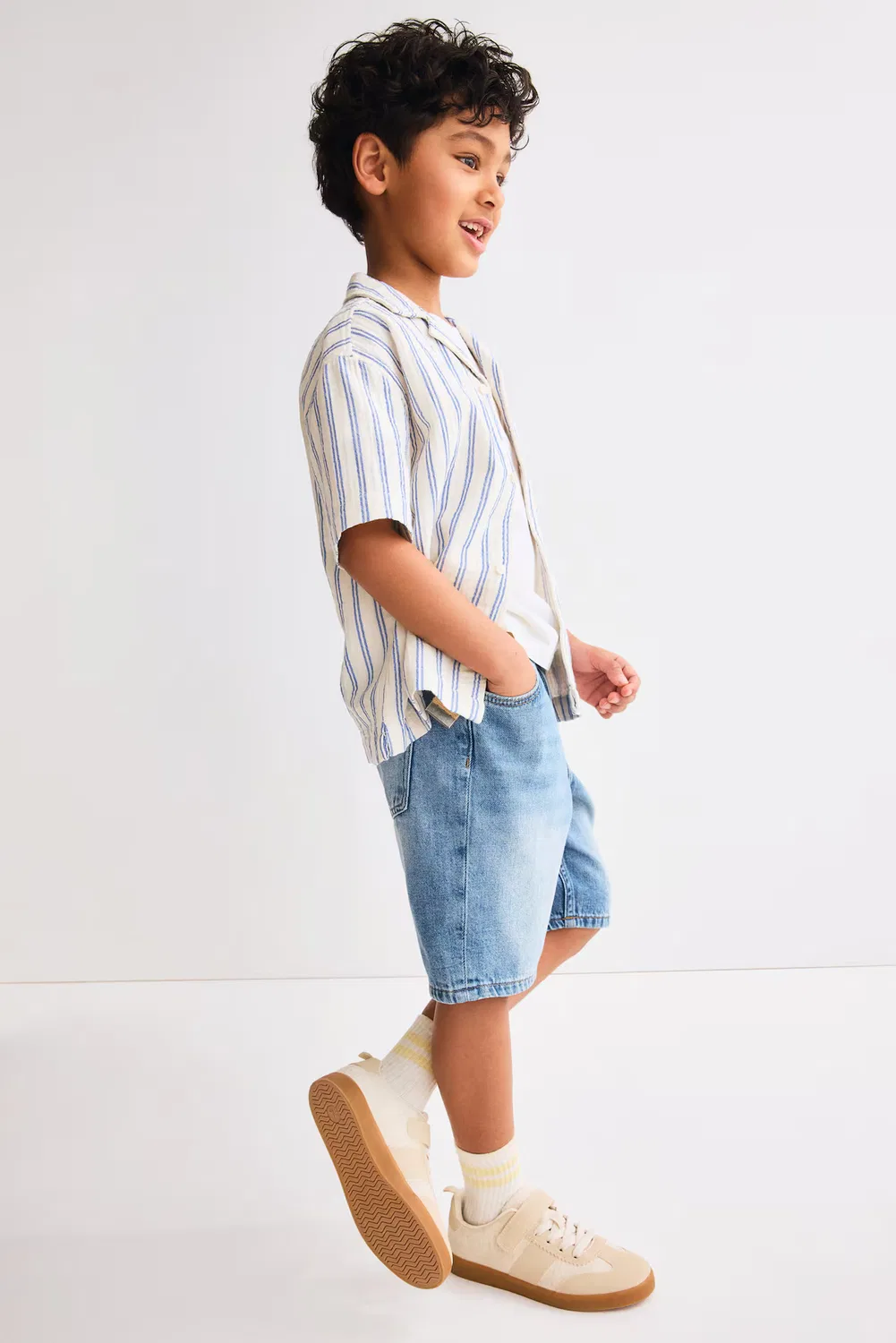 картинка Джинсовые шорты свободного кроя H&M, Helles Denimblau от магазина Одежда+