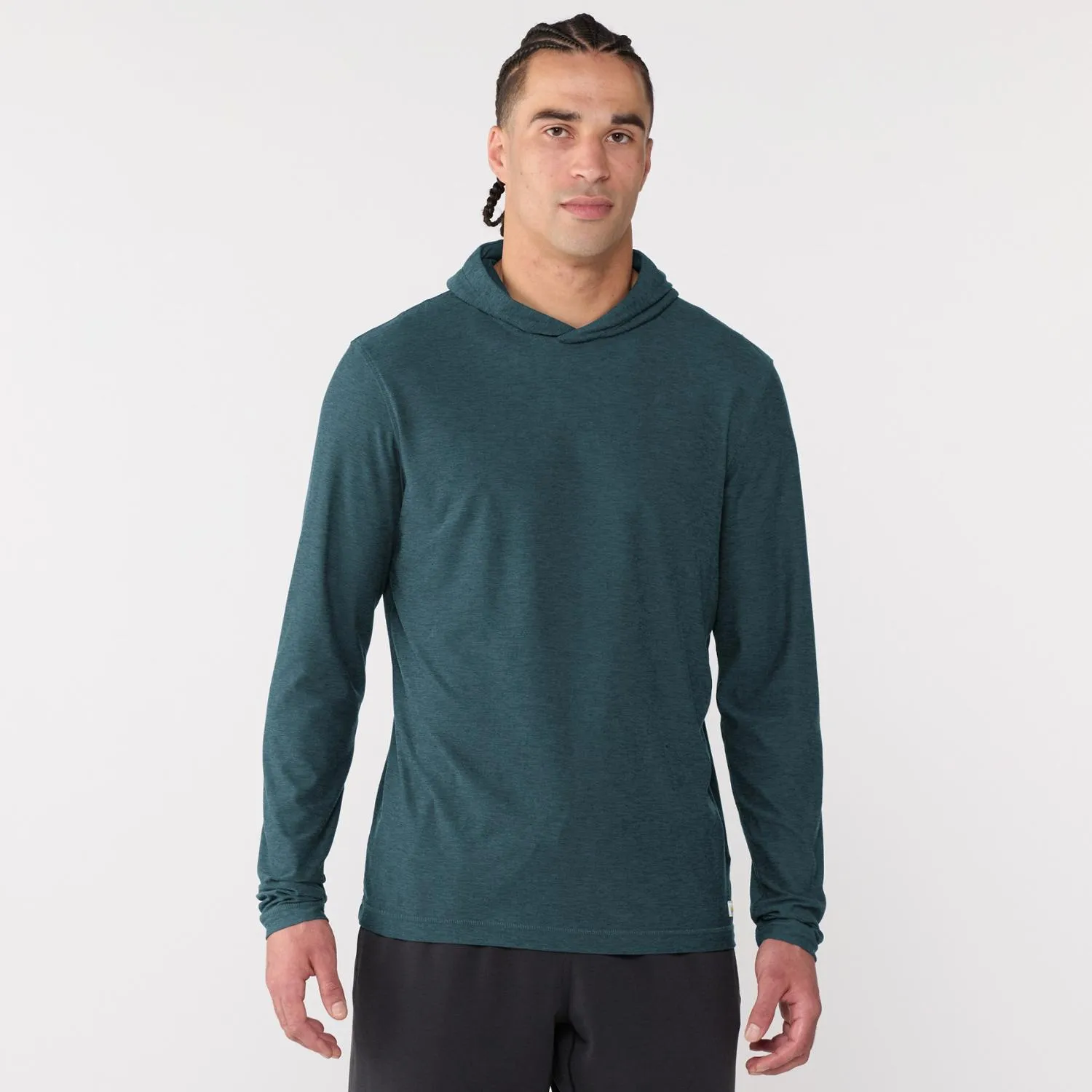 картинка Толстовка Strato Tech Vuori, Navy Heather от магазина Одежда+