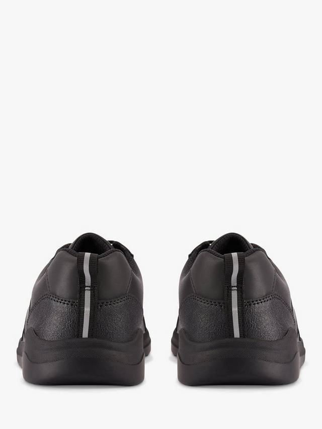 картинка Школьные туфли Clarks Daze Loop, кожаные, черные от магазина Одежда+