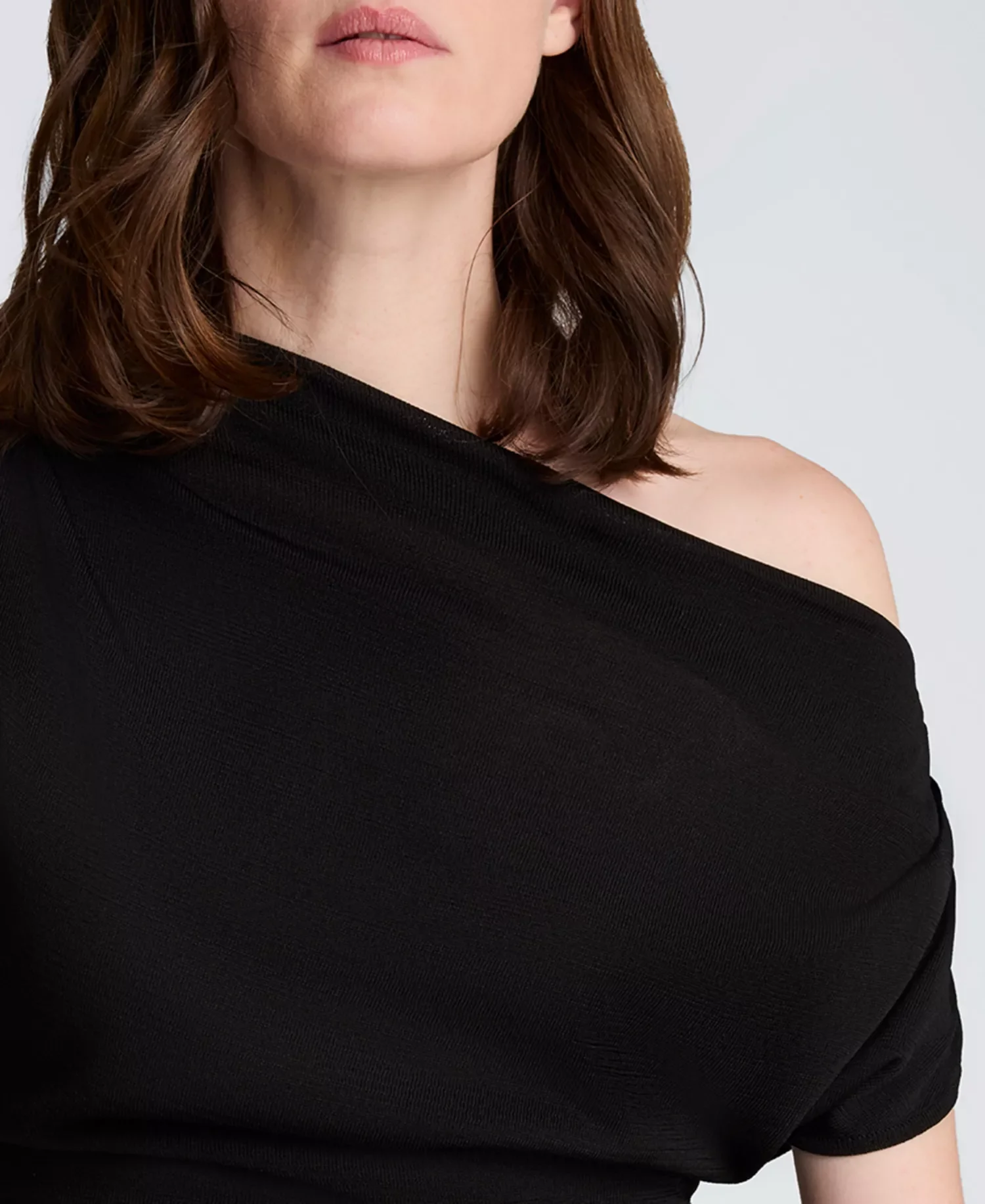 картинка Топ Kenneth Cole Asymmetrical Drape Short-Sleeve, черный от магазина Одежда+