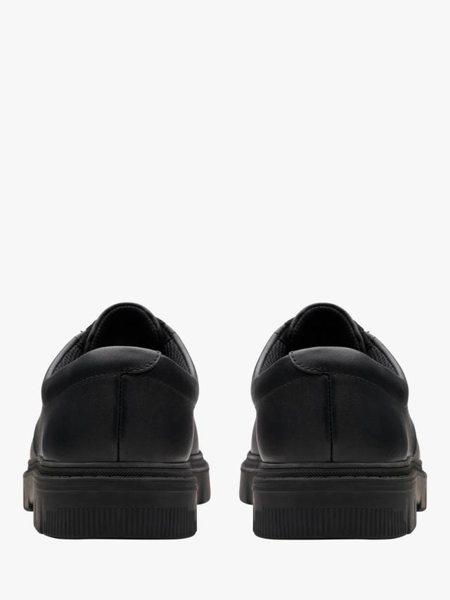 картинка Школьные туфли Clarks Lorcam Loop кожаные на шнуровке, черные от магазина Одежда+