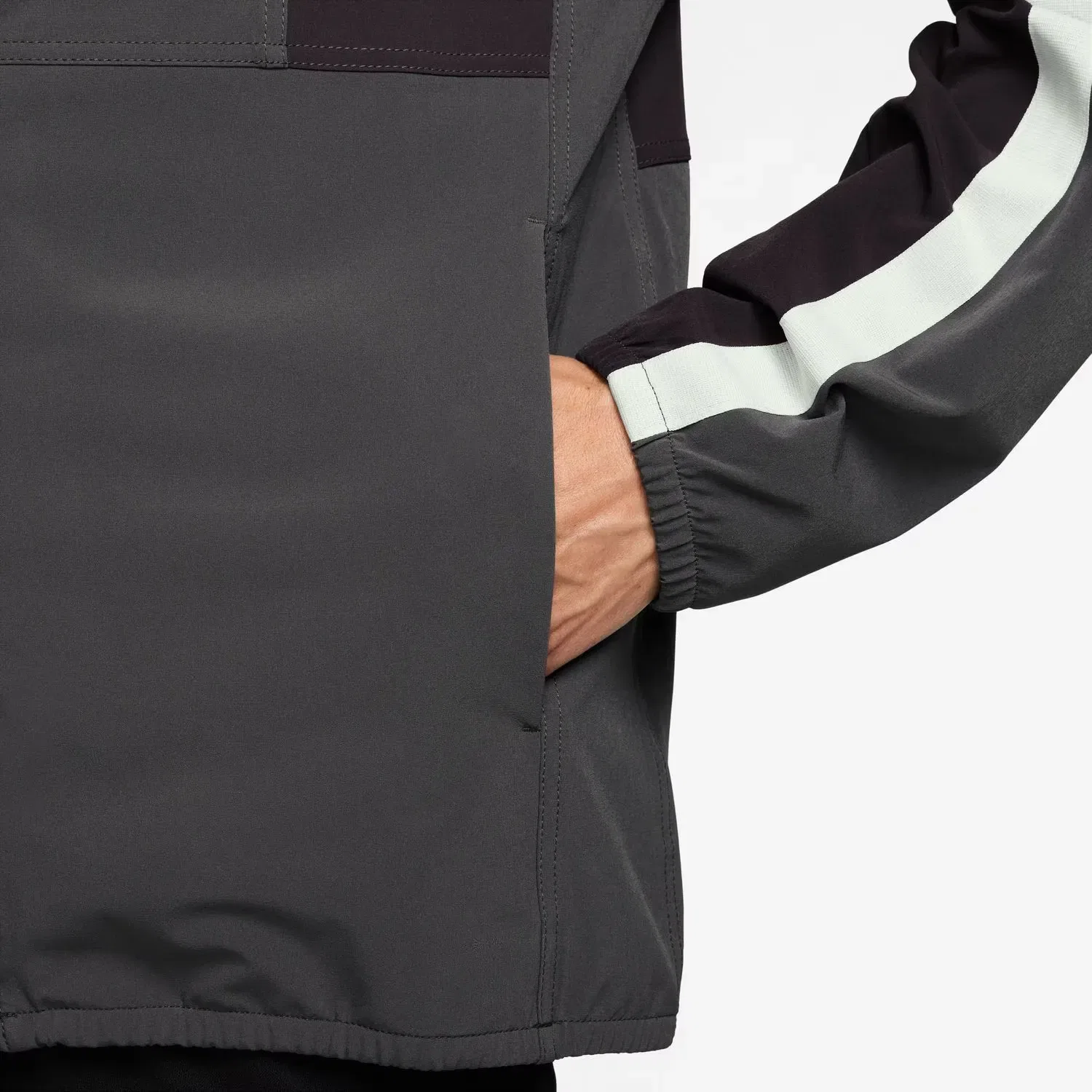 картинка Мужская футбольная куртка Strike+ Nike, Marrón от магазина Одежда+