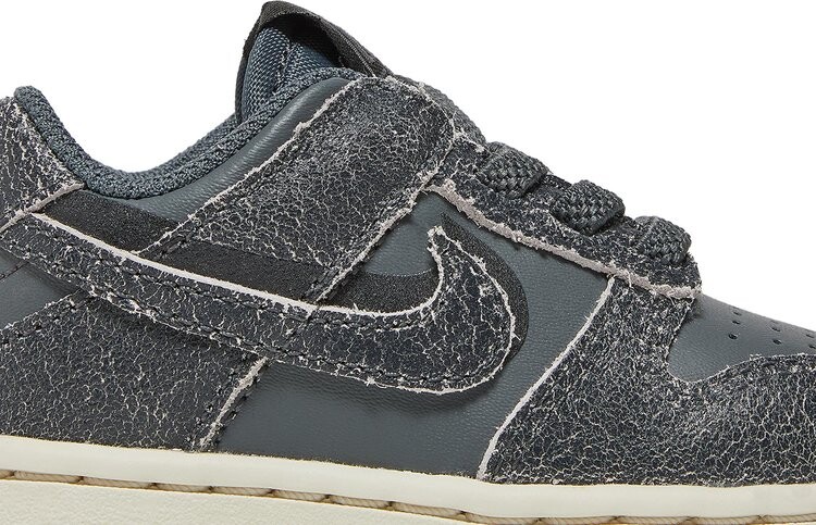 картинка Кроссовки Nike Dunk Low SE TD 'Halloween - Cauldron', серый от магазина Одежда+