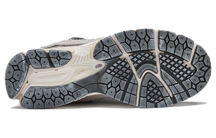 картинка New Balance 2002R Protection Pack Rain Cloud от магазина Одежда+