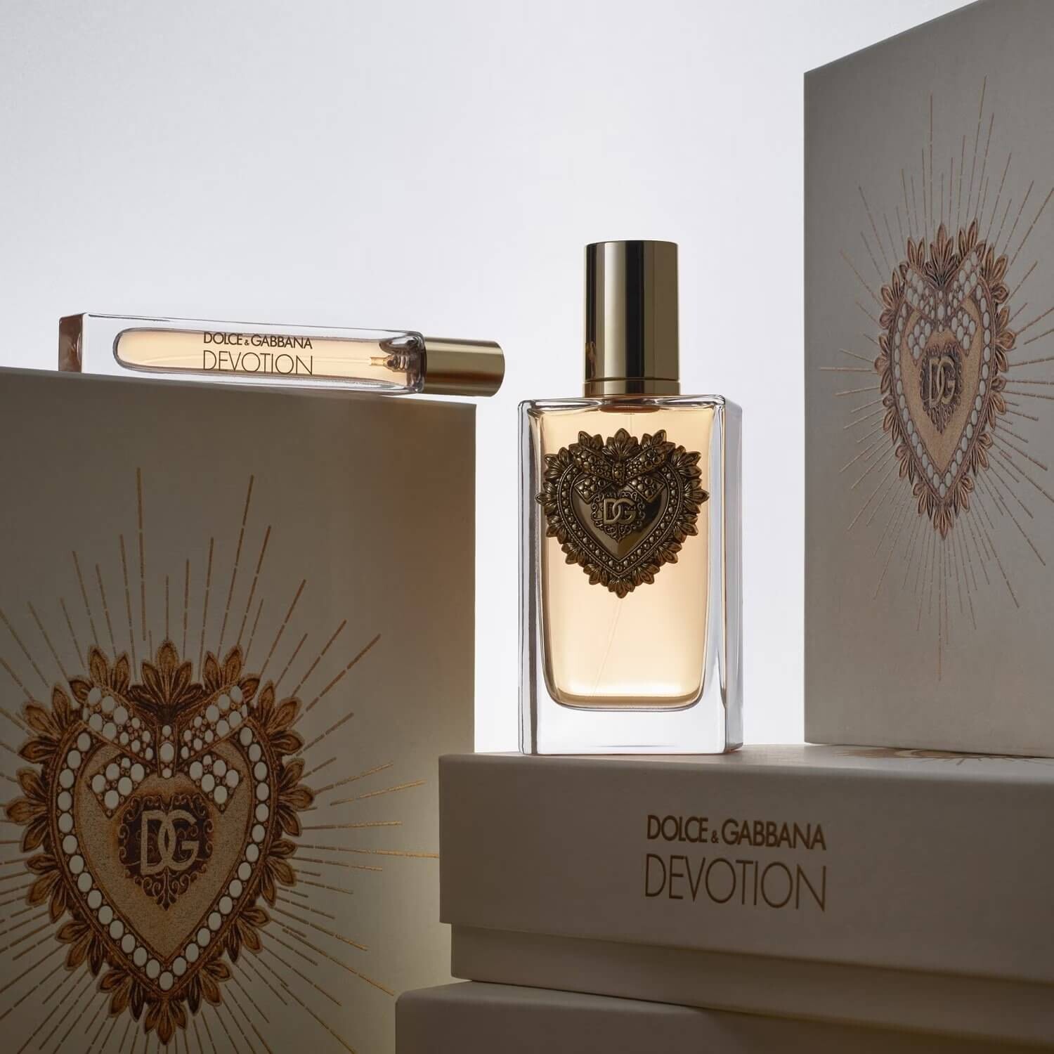 картинка Парфюмерный набор Dolce & Gabbana Devotion от магазина Одежда+