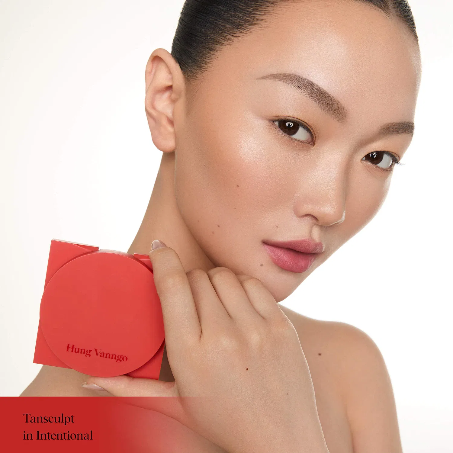картинка Кремовый контур для скул HUNG VANNGO BEAUTY, Intentional от магазина Одежда+