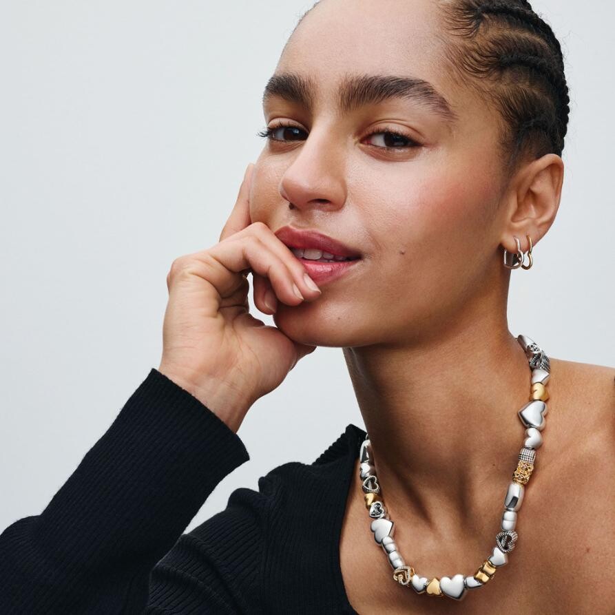 картинка Ожерелье Pandora Moments Heart Clasp Snake Chain, стерлинговое серебро от магазина Одежда+