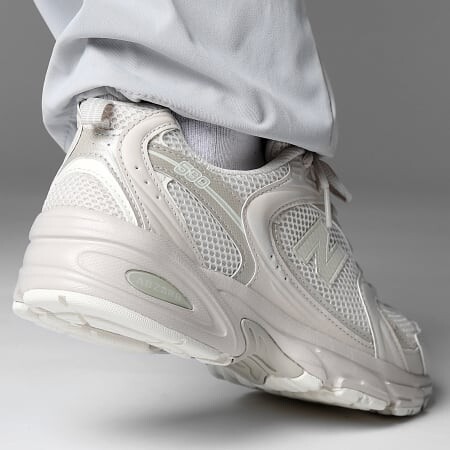 картинка Кроссовки New Balance 530 Бежевые от магазина Одежда+