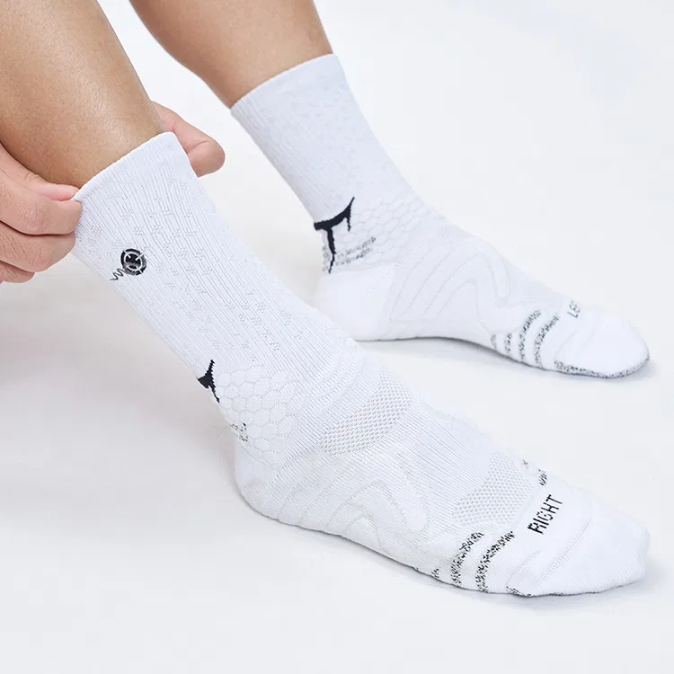 картинка Basketball Socks Unisex RIGORER, White Red от магазина Одежда+