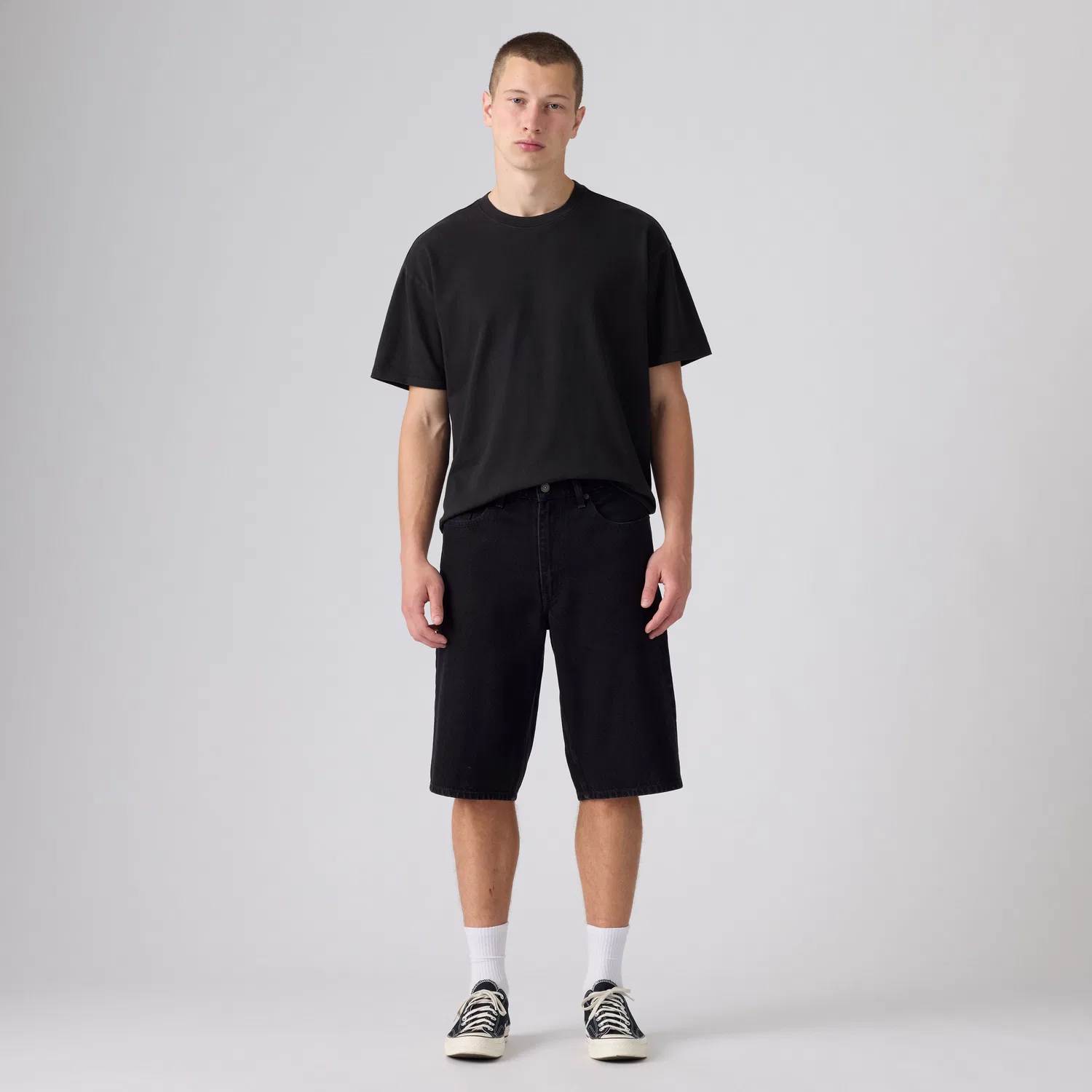 картинка Мужские шорты  Levi's 470 Baggy, черный от магазина Одежда+